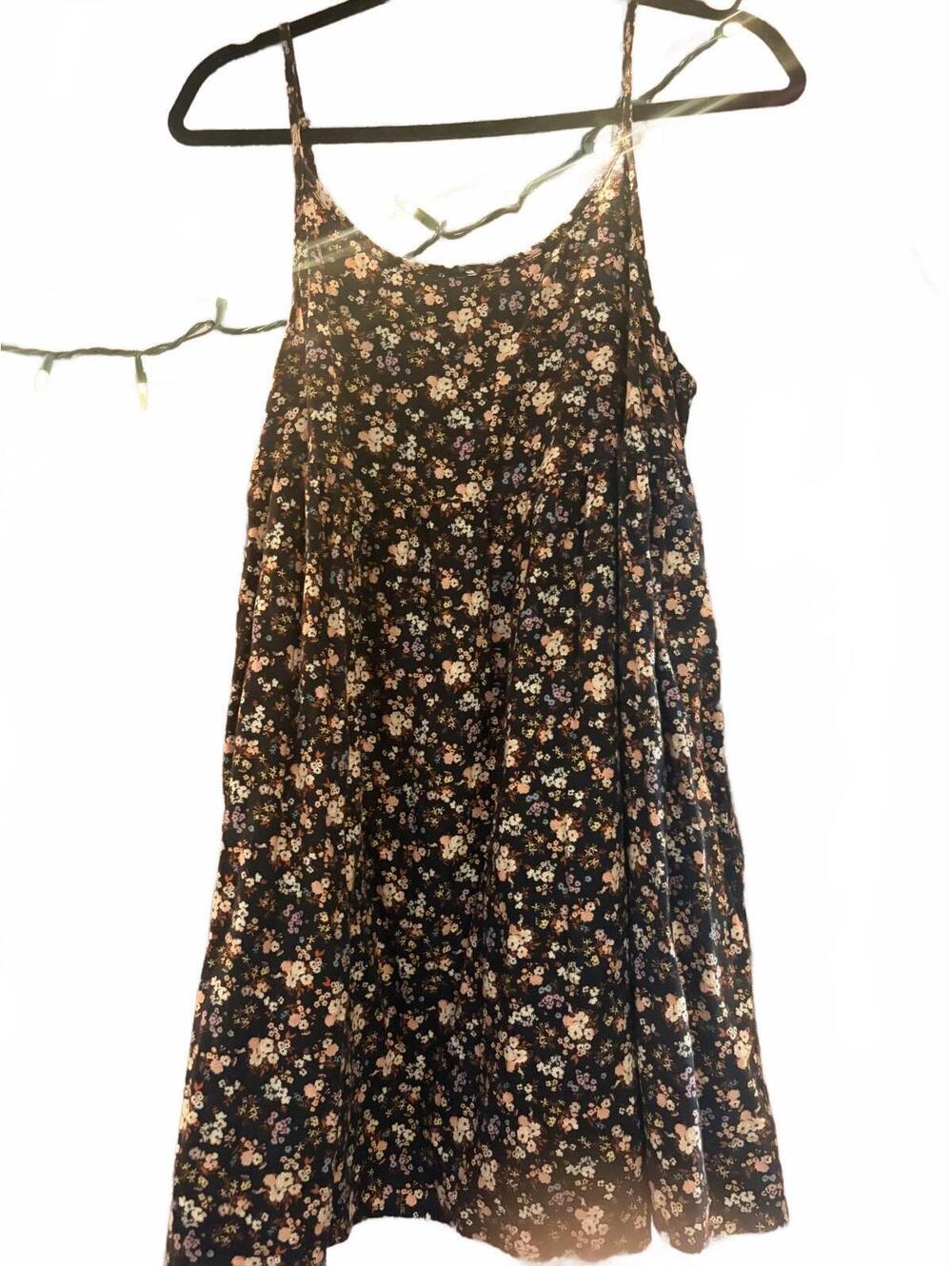Perfect fall floral baby doll dress - Wild Fable - size small